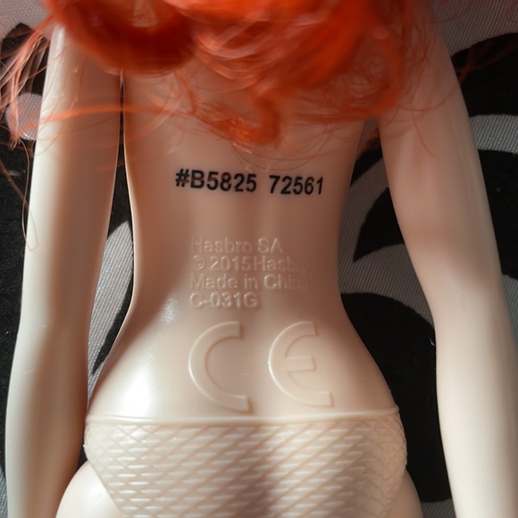 Brave Merida doll (no clothes or shoes) - Picture 2 of 5